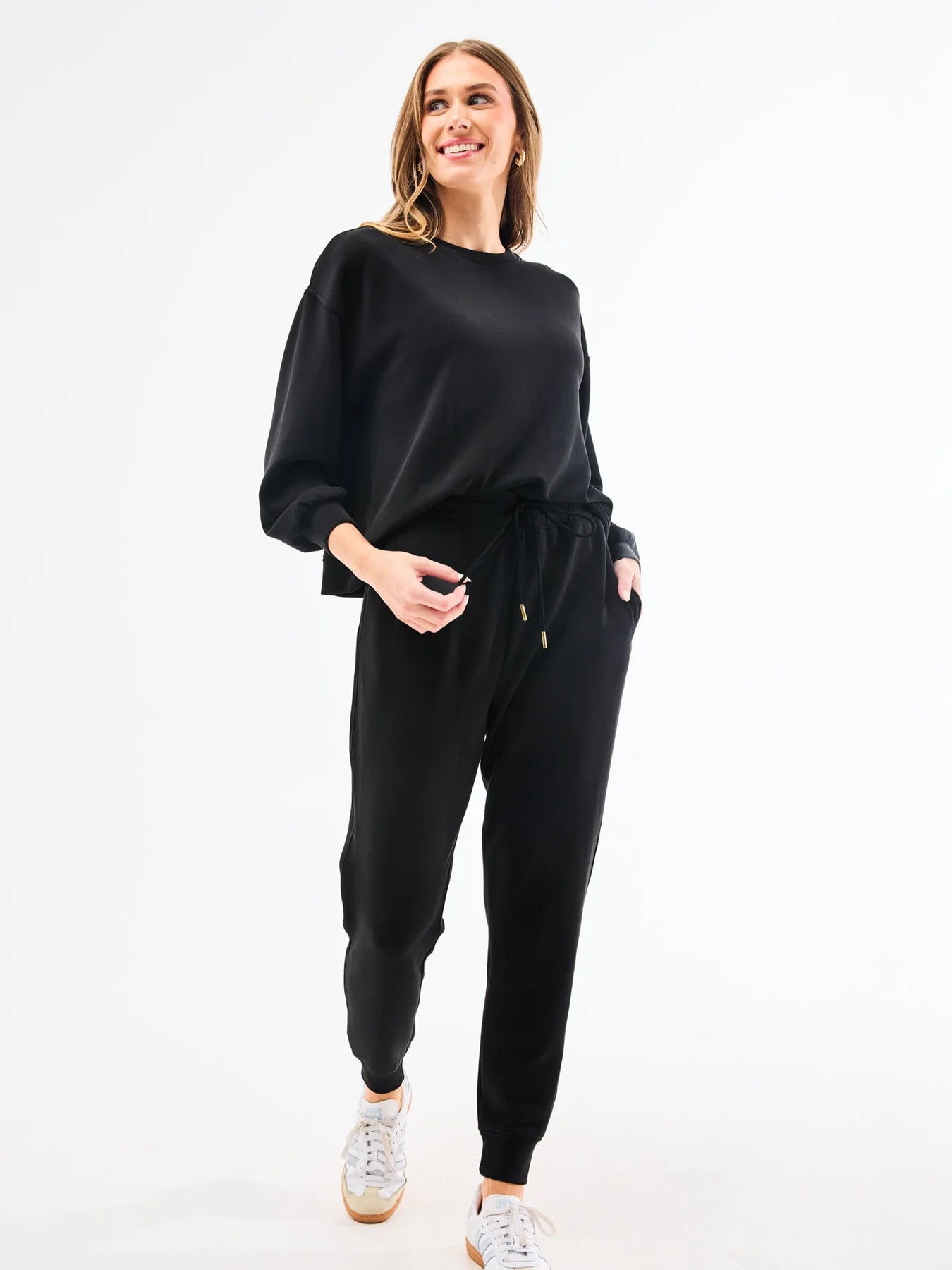 Cora Black Set