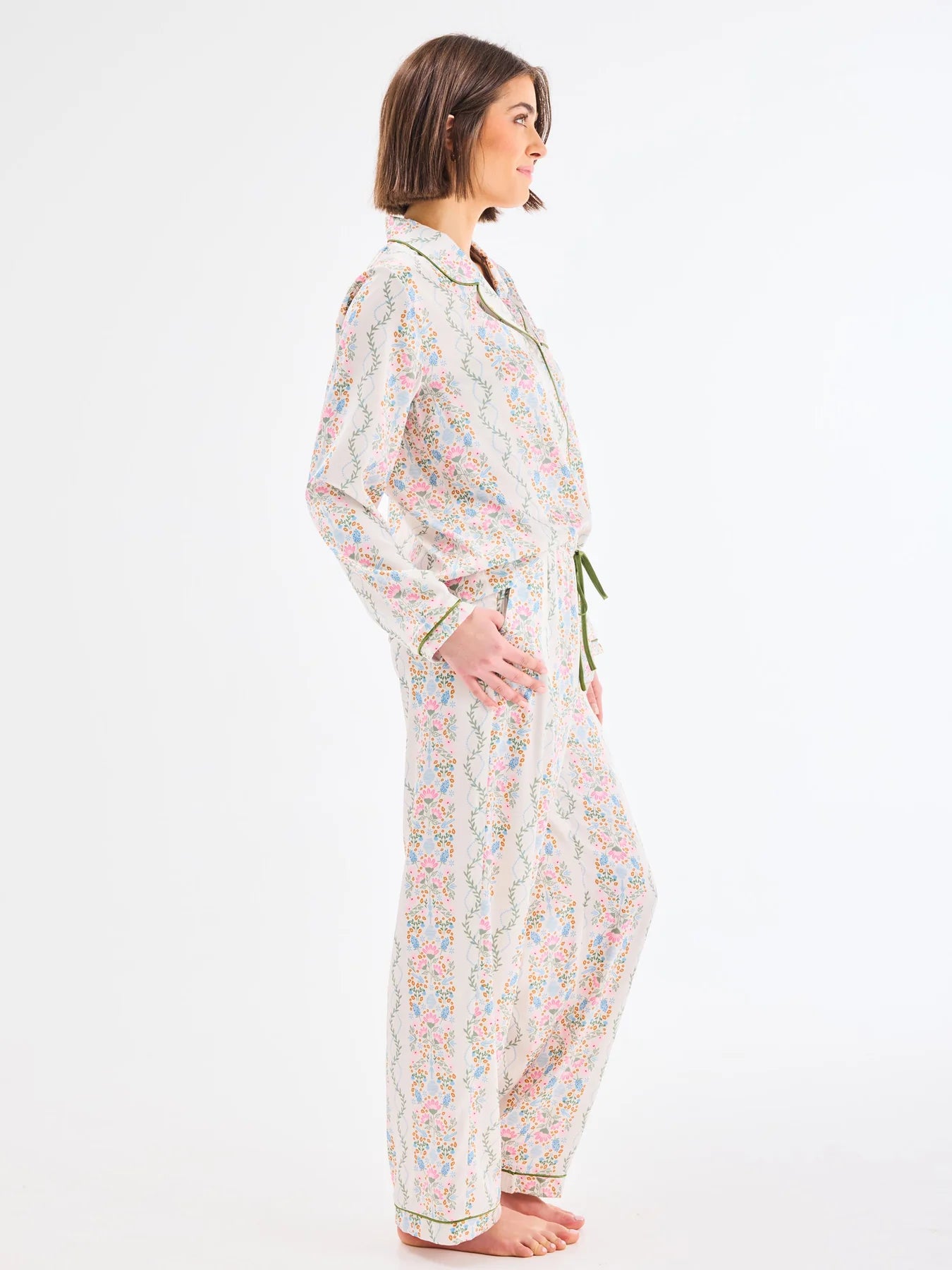 Women's Charlotte Satin Pants Set | Ivy Lane Ivory