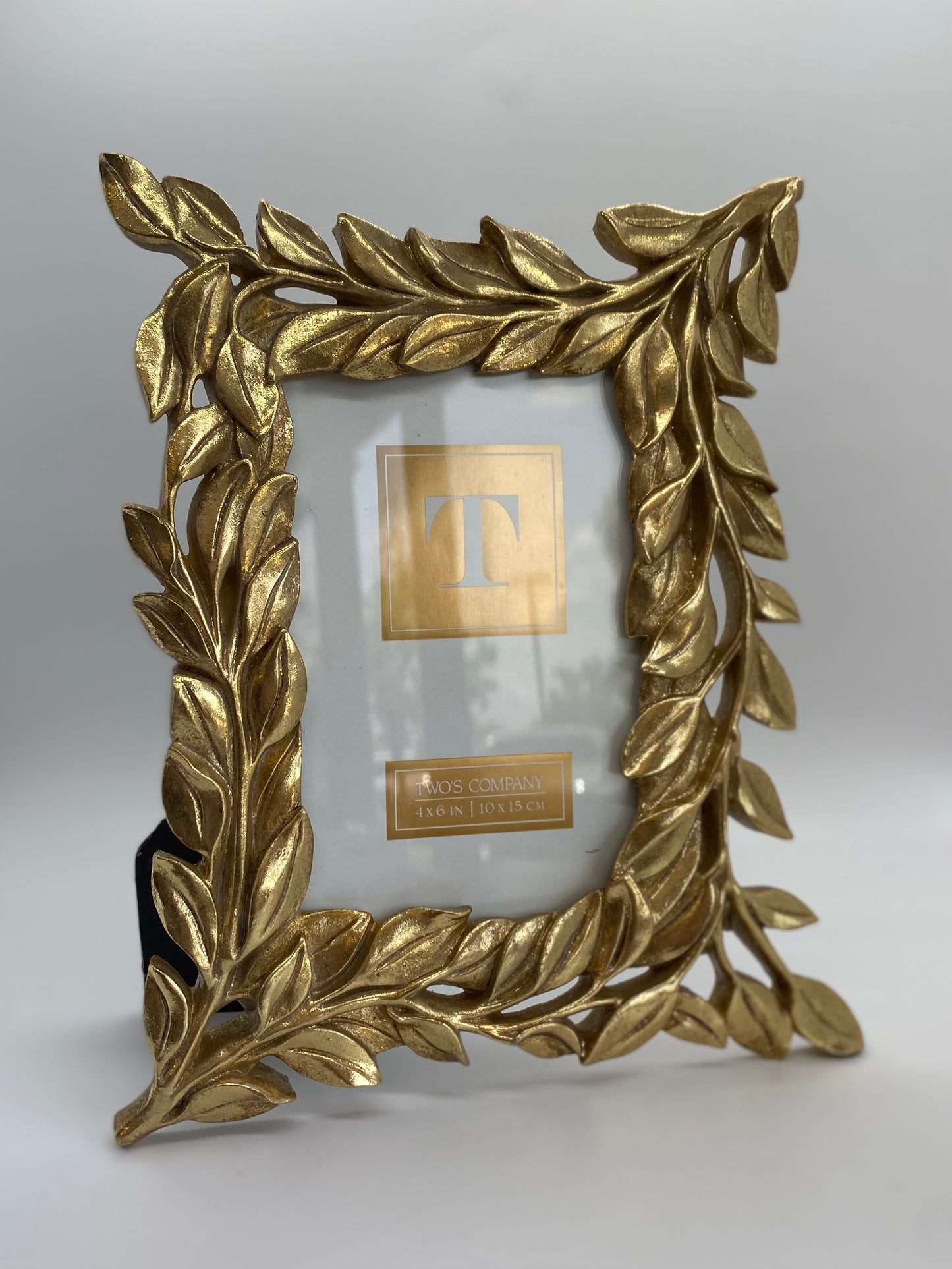 The Laurel Frame