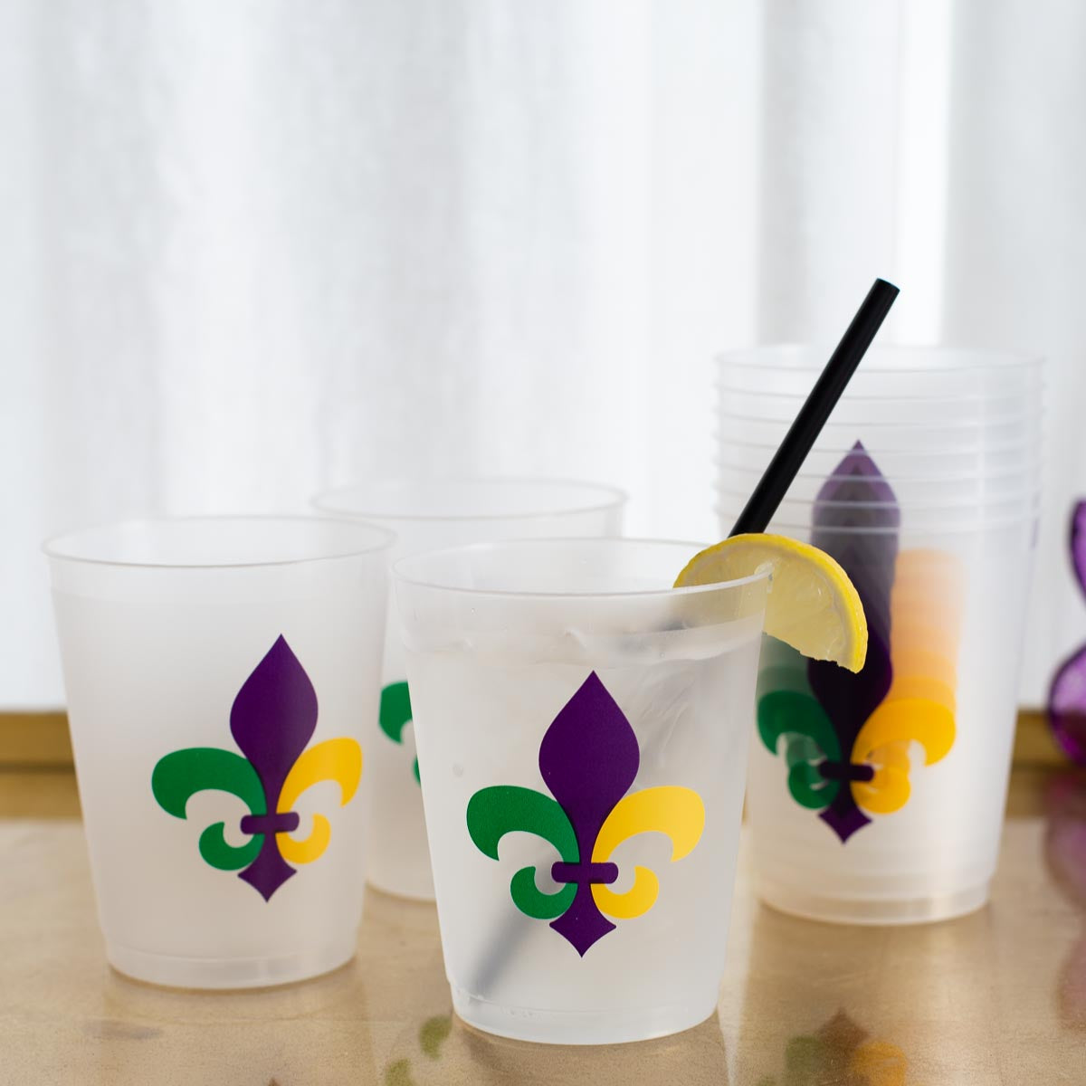 Mardi Gras Fleur Party Cups