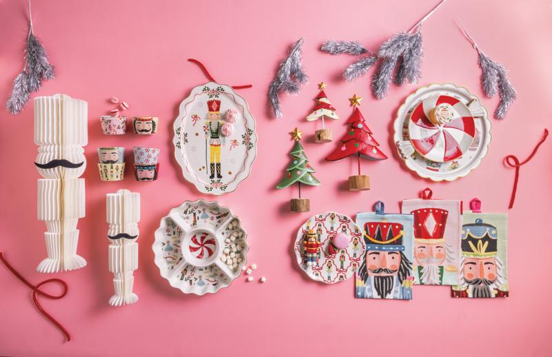 Christmas Patterned Section Server