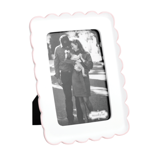 Scalloped Resin Frame