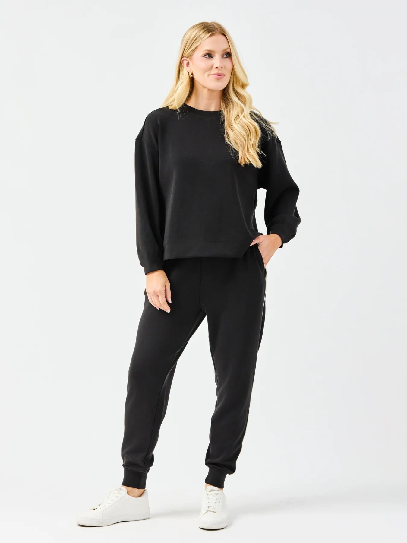 Cora Black Set